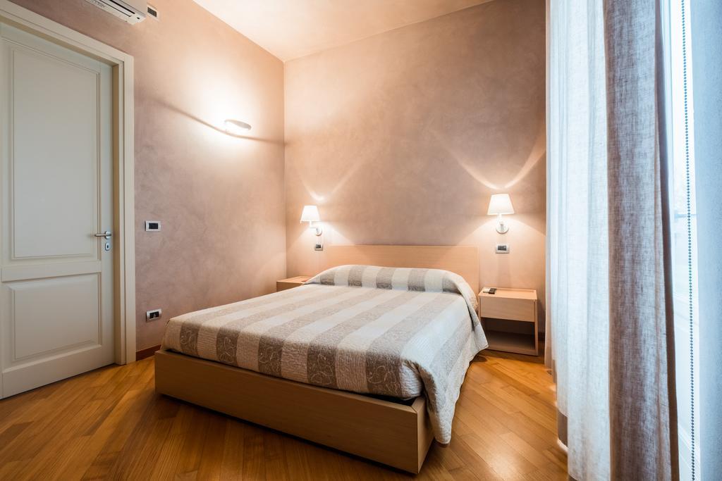 Relais 23 Hotel & Ristorante Castelnuovo Belbo Bagian luar foto